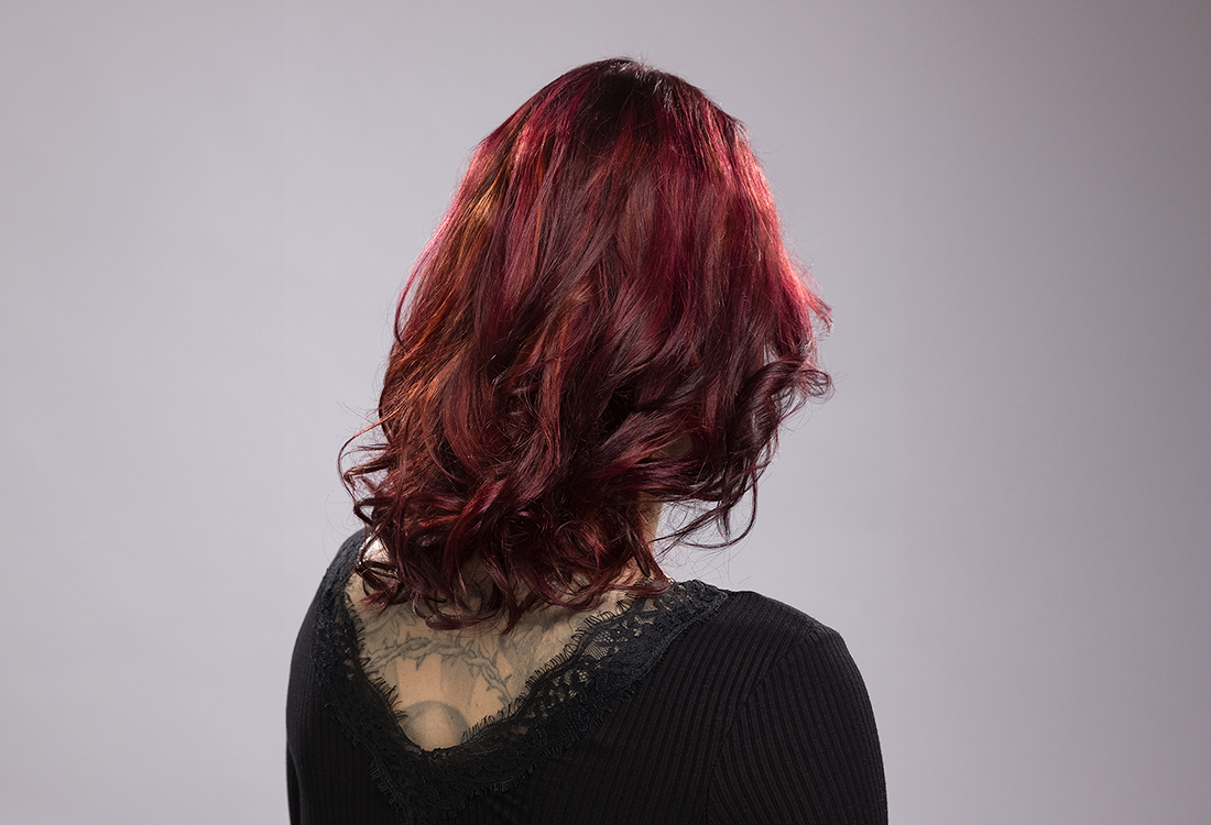 Färben von roten Haaren inklusive Strähnen